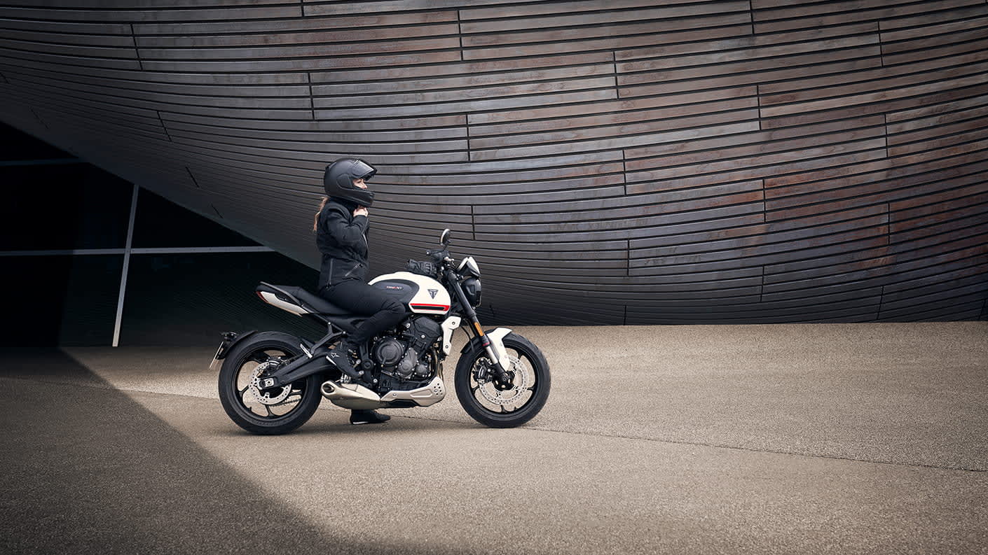 Triumph trident 660 pris on sale
